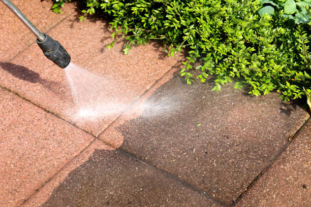 Why Choose Our Certified Pressure Washing Experts for Your Project Needs in Iowa, LA?